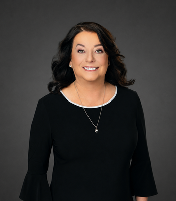 Portrait of Donna Addington, REALTOR.